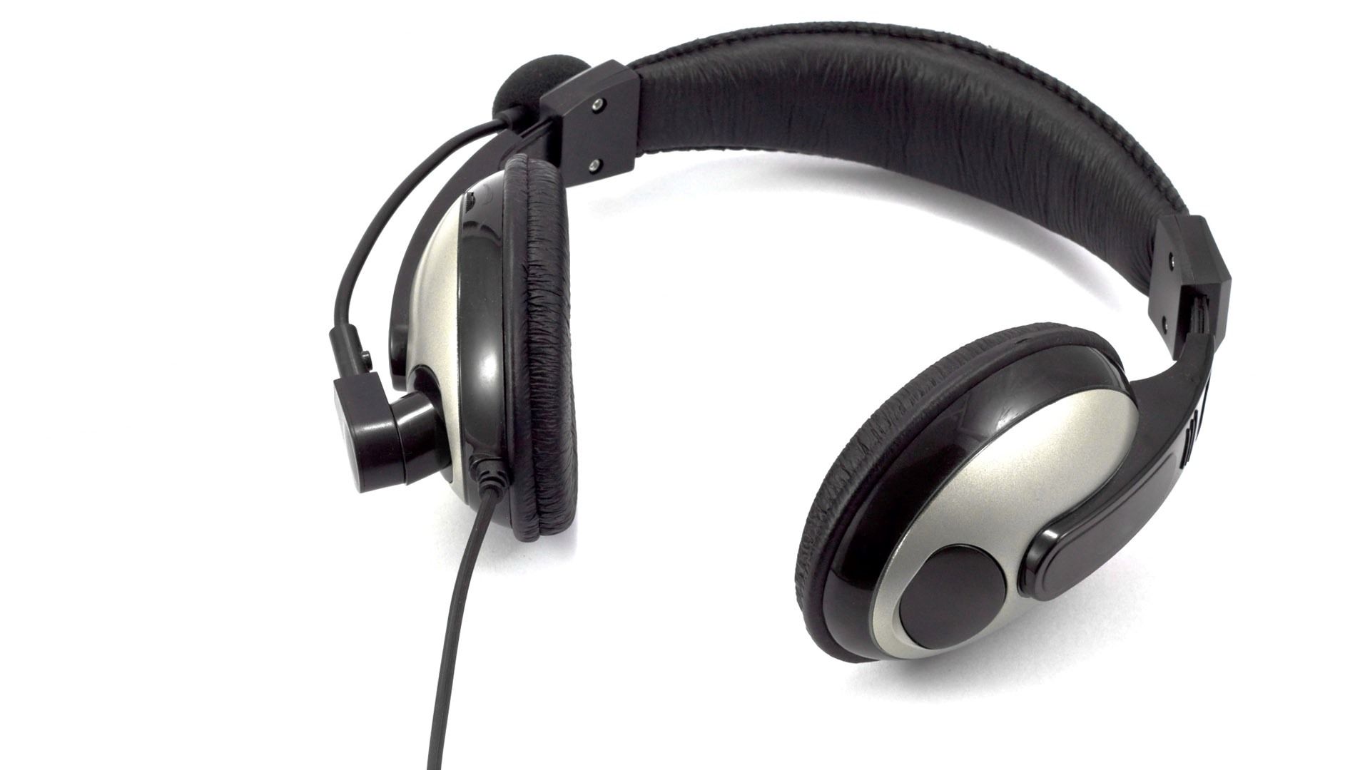 Headset_Immersion and Communication